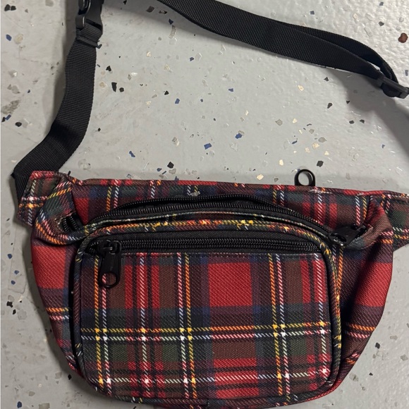 DICKIES Plaid Red and Black unisex  Bag - Picture 1 of 5